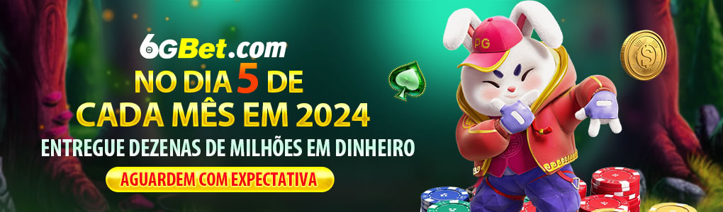 Palmeiras e fortaleza